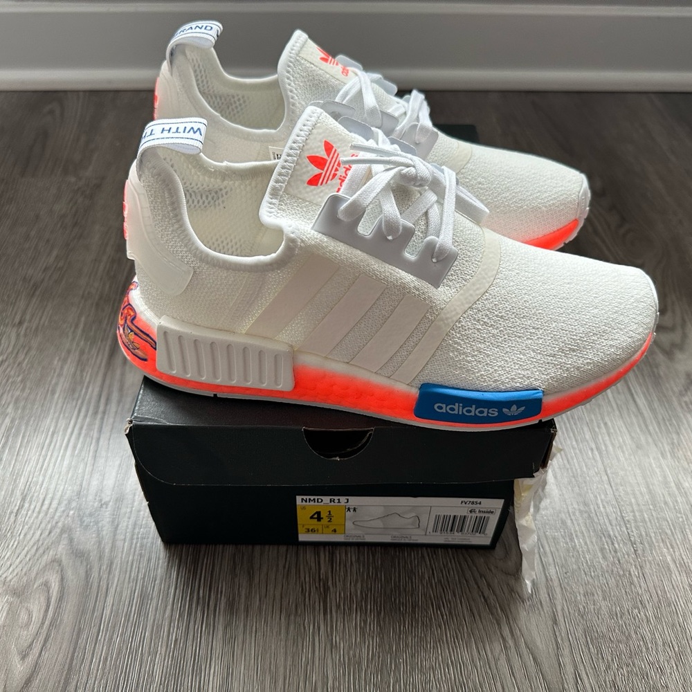 NMD_R1J Adidas sneakers